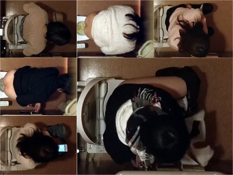 Spy Camera 極太が出る瞬間ドアを⁉ハプニング Japanese Voyeur