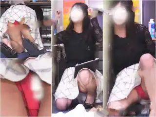 はみ毛にんまりドスケベ無礼講！？かわいい顔していやらしいお股じゃないですか・・・