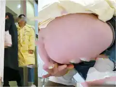 Use her fingers to rub