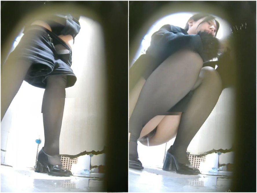 Girls on the Toilet 【独占流出：未加工のオリジナル映像】黒いハイヒールを履いた大人の女性の全身ショット ❤️ 排尿のクローズ…
